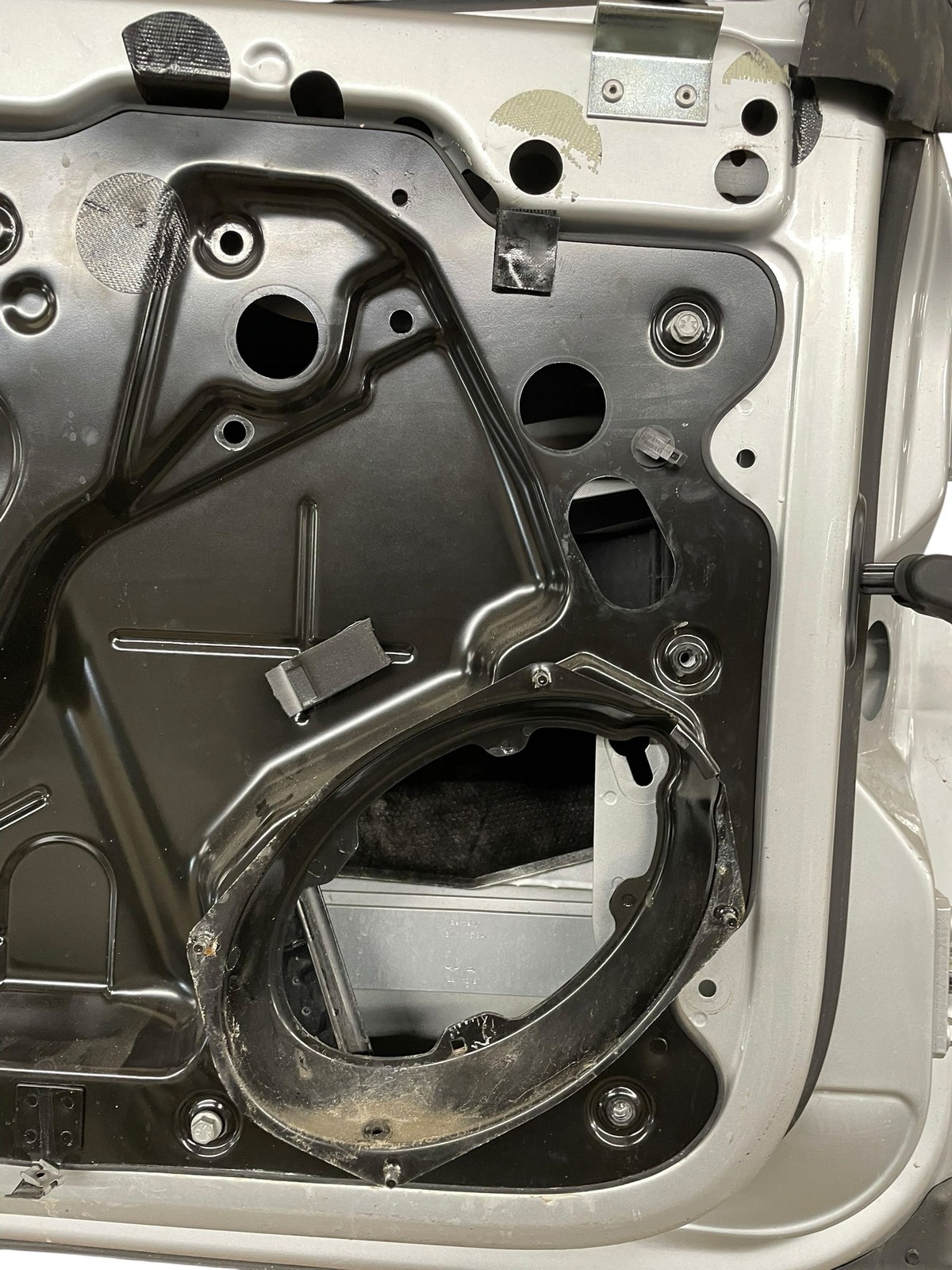 2011-2018 Bentley Continental Oem Front Left Door Shell Moonbeam Silver (8e8e)