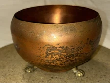 Antique Copper Cauldron Kettle Pot Hand Crafted Lion Paw Footed Planter Holland