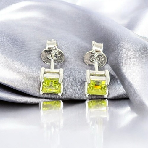 LUXY Gems Natural Green Peridot Sterling Silver Earrings (.69 ct.) Luxury Trendy - Picture 9 of 13