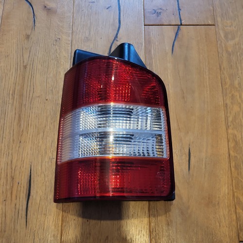 VW T5 RÜCKLEUCHTE RÜCKLICHT LEUCHTE hinten links 7H5945095 Depo Rot Weiß