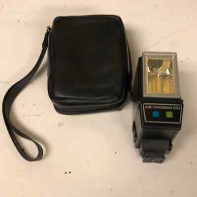 Vintage Honeywell Auto Strobonar 120A Flash with Case