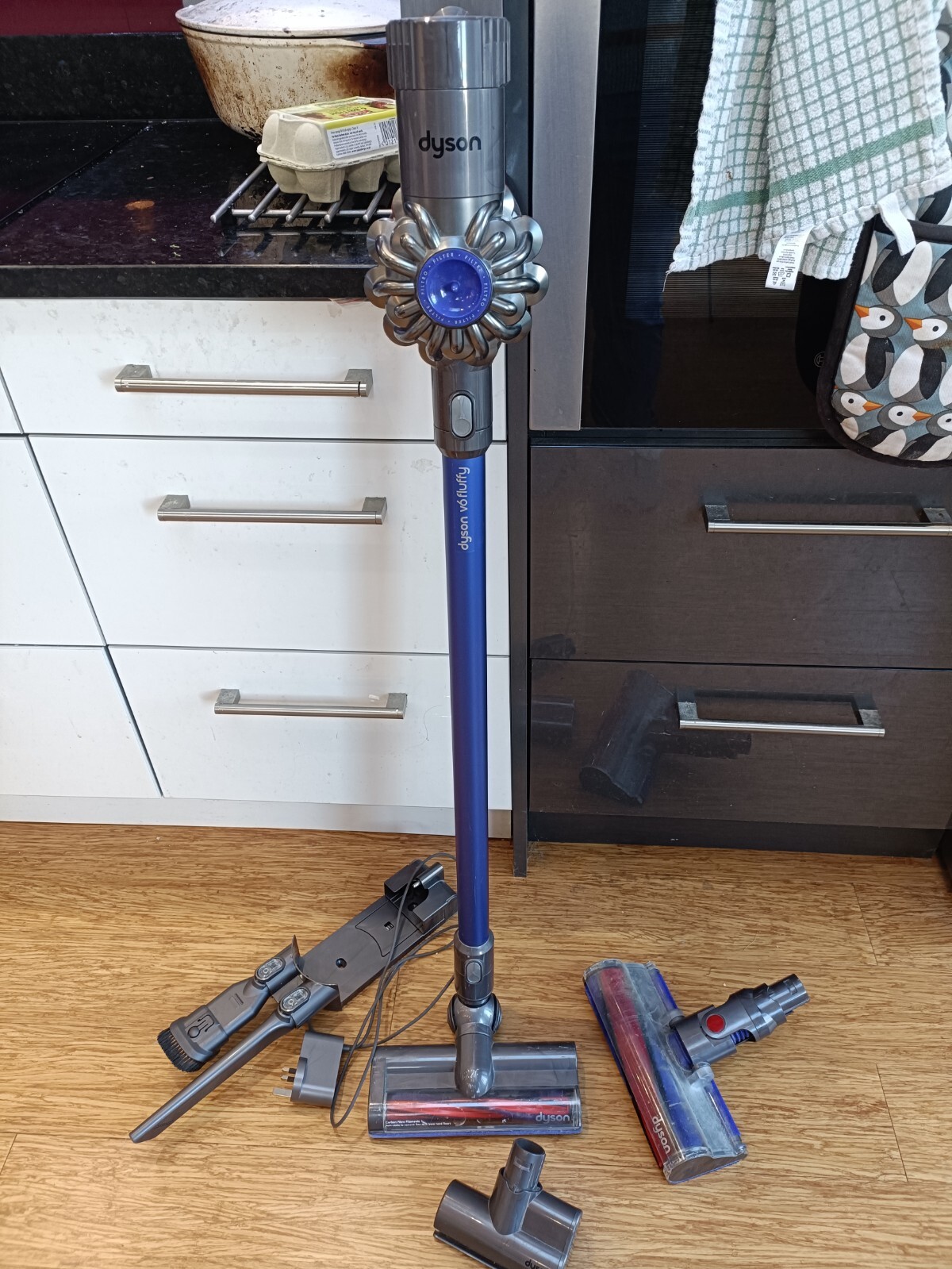 dyson v6 fluffy cordless vacuum cleaner eBay