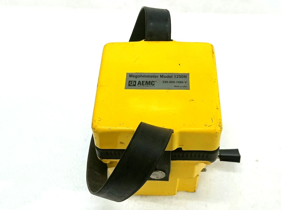 Aemc 1250N Hand Cranked Analog Megohmmeter Ohm Module Kit 250-500-1000V - Image 2 of 4