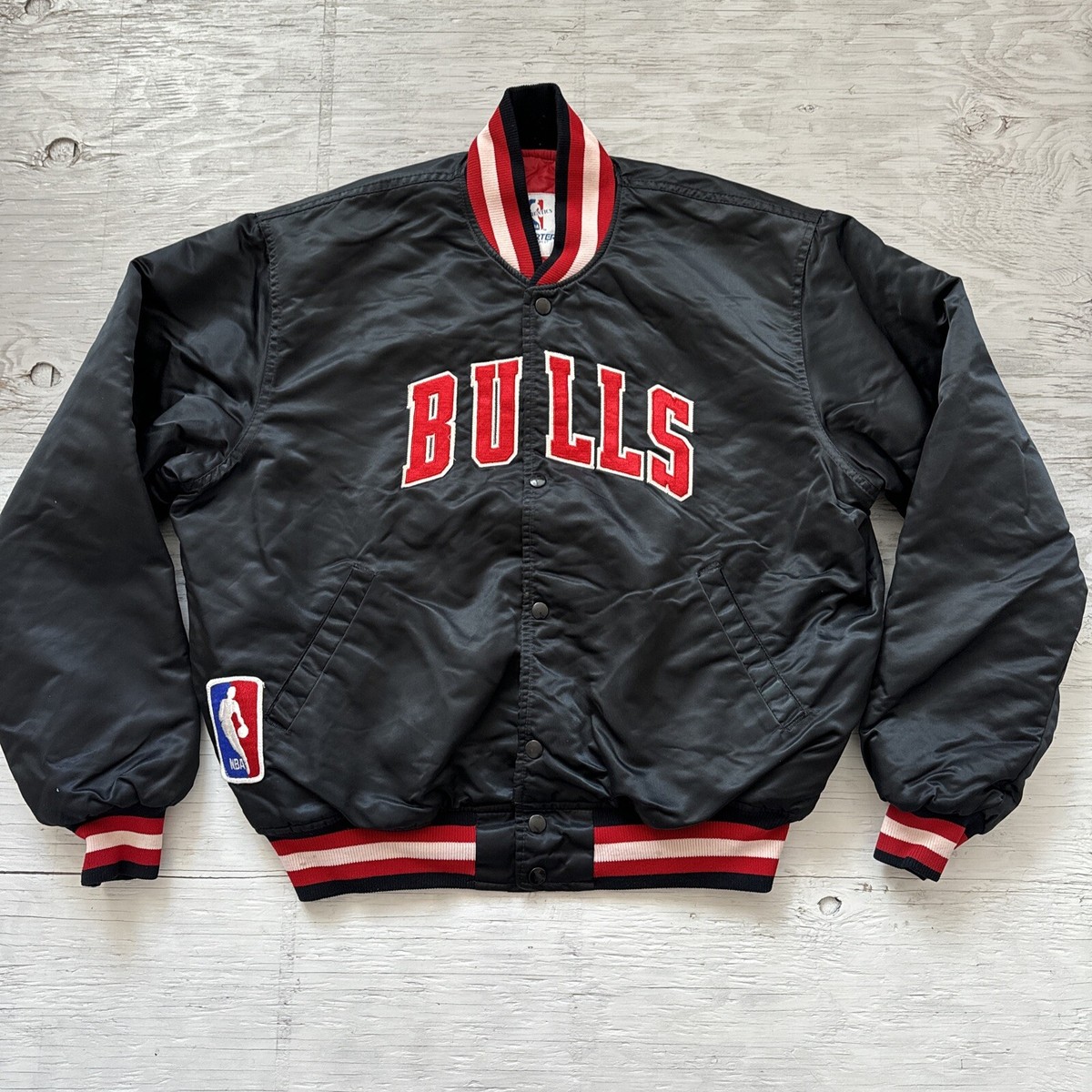 Vintage 90s NBA Starter Chicago Bulls Satin Basketball Vintage 90s NBA Starter Chicago Bulls Satin Basketball