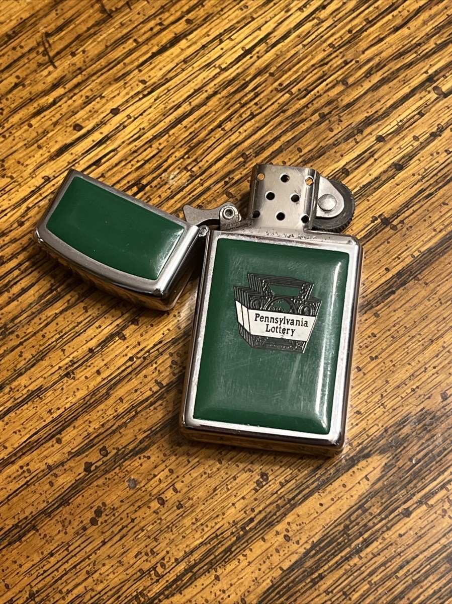 Vintage 1985 Zippo Lighter Slim Scrimshaw Style Pennsylvania
