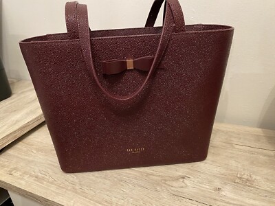 Ted Baker JJESIKA bow detail leather shopper bag in burgundy