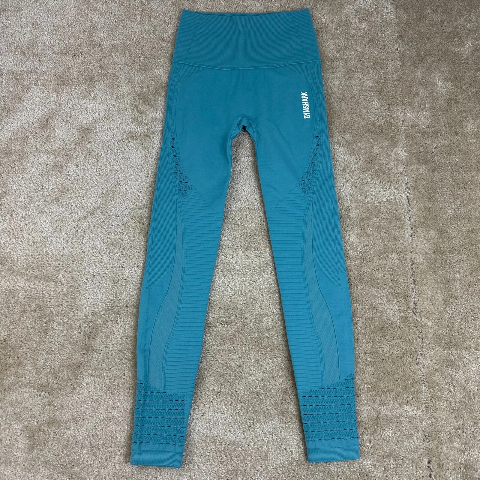gymshark mid rise big logo spell out leggings
