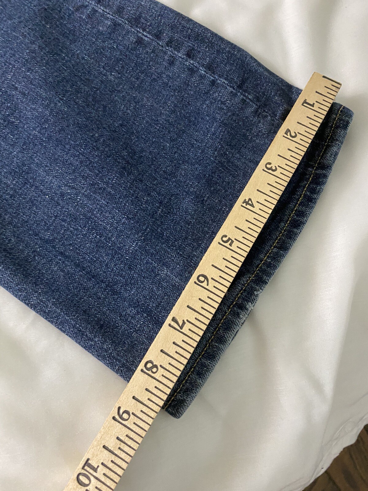 J. Crew Woman’s Denim Jeans Medium Wash Blue 26R Bootcut Y2K image 7
