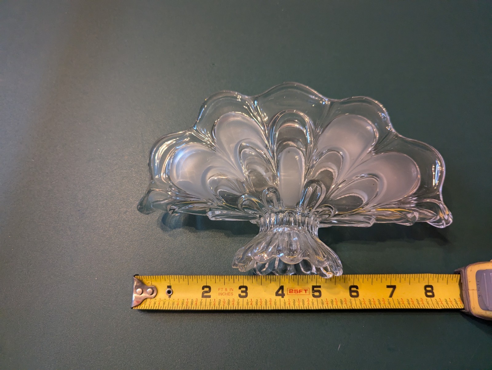 VTG CZECH REPUBLIC BOHEMIA 24% Crystal Frosted Glass Scalloped Fan Napkin Holder