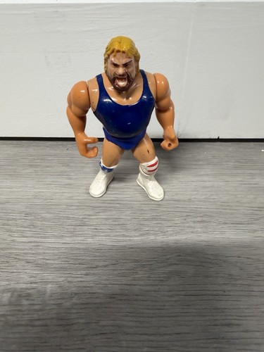 WWF/WWE Hacksaw Him Duggan USA! Version Hasbro Wre...