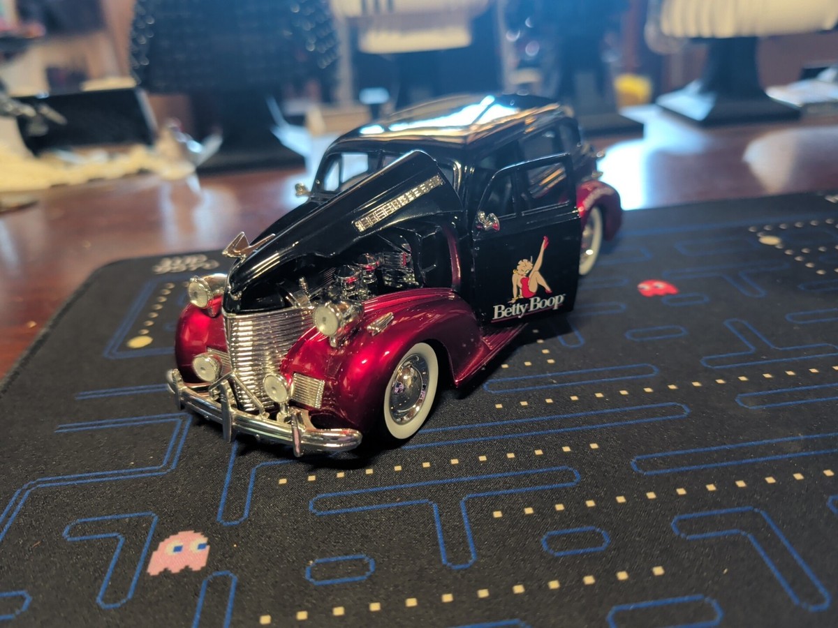 Jada 1939 Chevy Master Deluxe Car Betty Boop 1/24 Scale 30696 | eBay