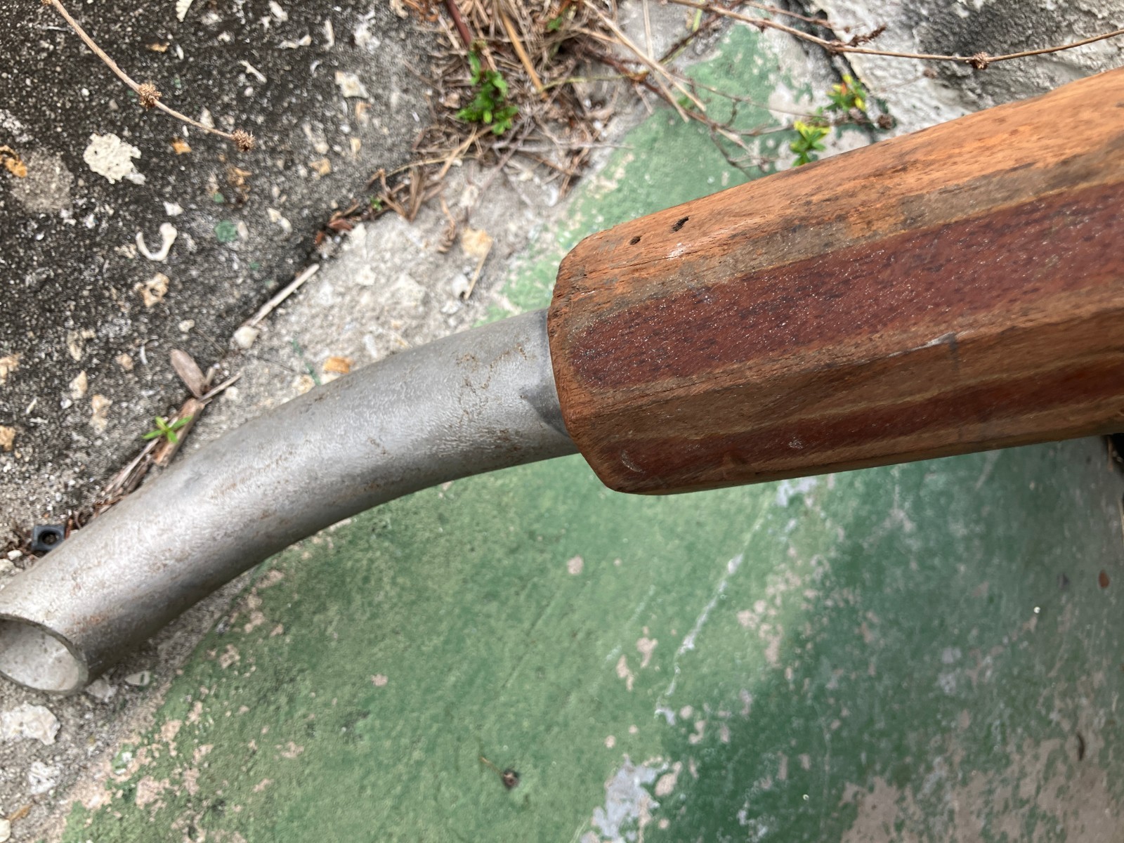 Mahogany Octagonal Under Door Exhaust from MGA/Ferrari Testa Rosa replica