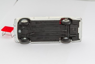 651780_8