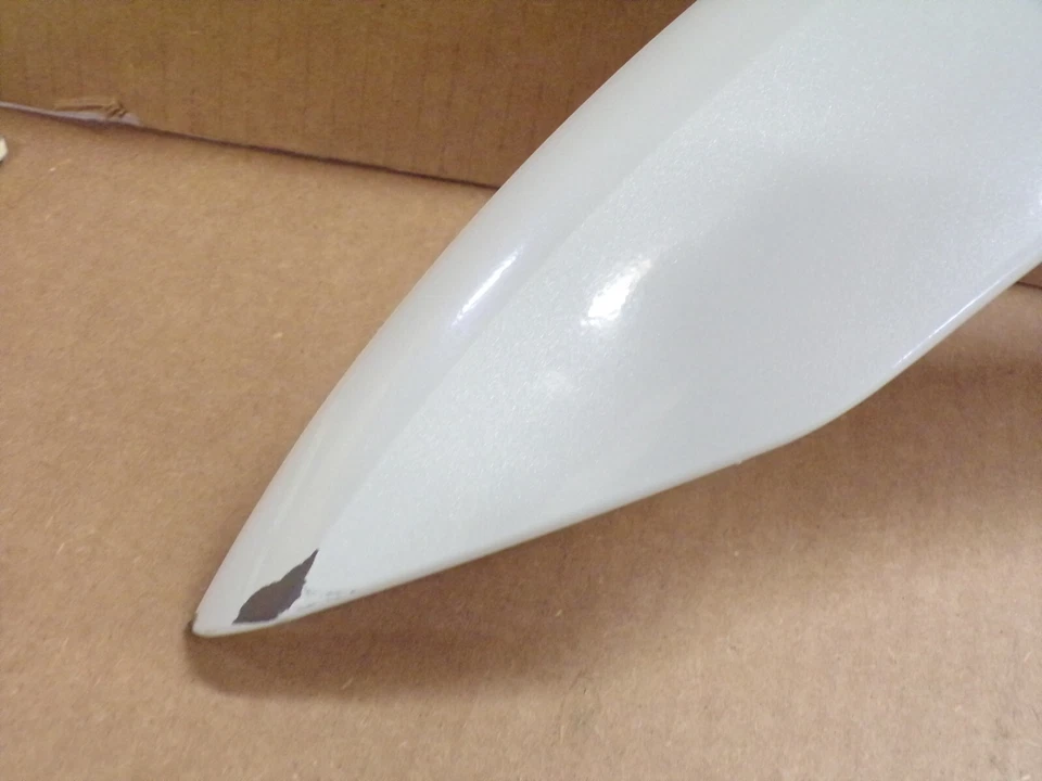 Ford Explorer 2004 guardabarros moldeado (conductor) 2002-2005 Foto 3 de 4