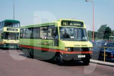 Bus Photo - London & Country L436CPJ Mercedes 811D Plaxton Beaver