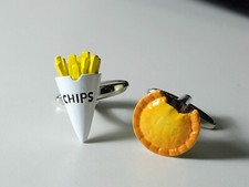 Manschettenknöpfe mit Chips und Pasteten
