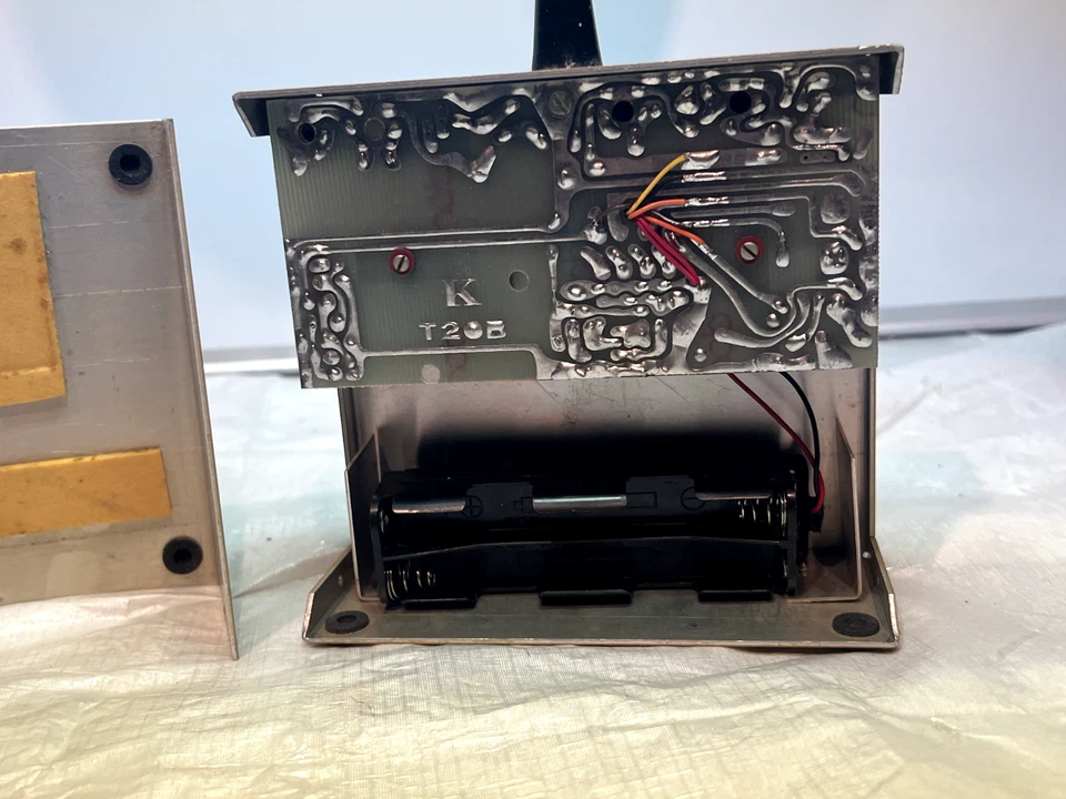 RARE 1972 KRAFT KP-2B 2 CHANNEL AM WIDE BAND TRANSMITTER ON 72.960MHZ WIDE BAND - Image 3 of 4