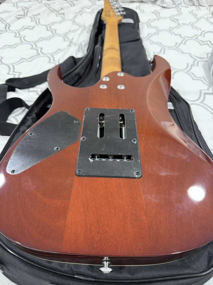 Guitarra elétrica Ibanez GIO GRG220PA1 - Brown Black Burst - Imagem 2 de 4