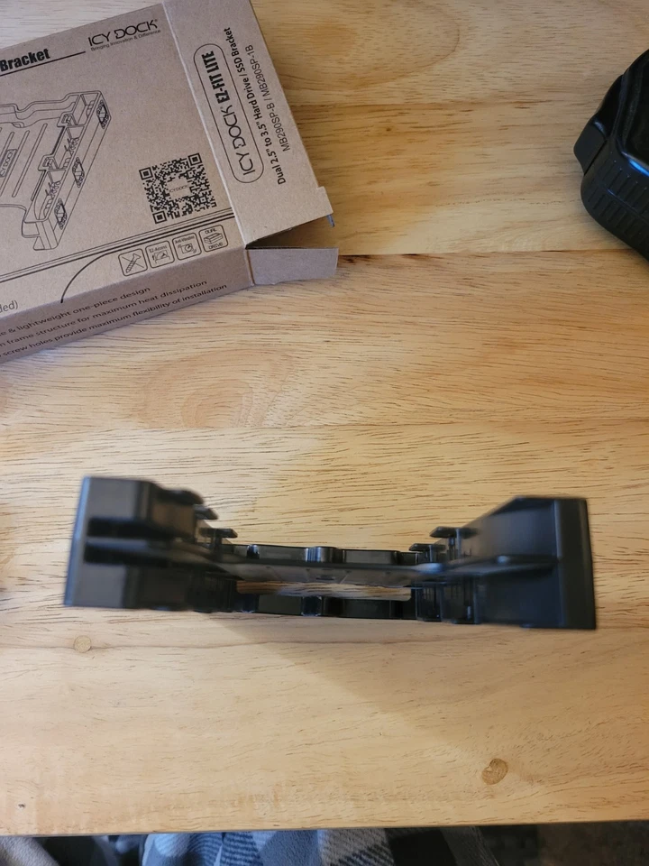 ICY DOCK Dual 2.5" to 3.5" Hard Drive / SSD Bracket w/SATA cables! MB290SP-1B - Image 4 of 4