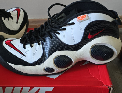Nike Air Zoom Flight 95 Basketball Shoes White/University Red Size 9