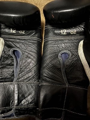 Winning Boxing Gloves MS-400B Professional Tape Type 12oz Black