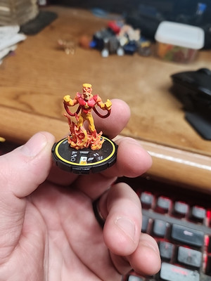Marvel Heroclix Infinity Challenge 091 Pyro Rookie (Yellow) Game Figure
