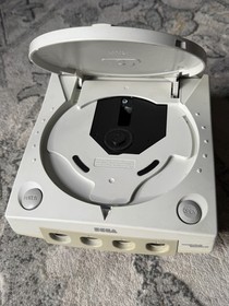 Sega Dreamcast Console BUNDLE HKT-3020 w/ Sonic Adventure! OEM controller & VMU!