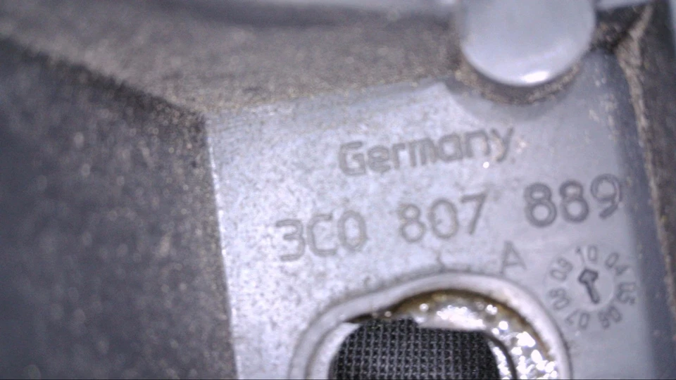 Halter Träger Stossstange Vorne Links 3C0807889 VW Passat 1.6 TDI DPF - Bild 3 von 3