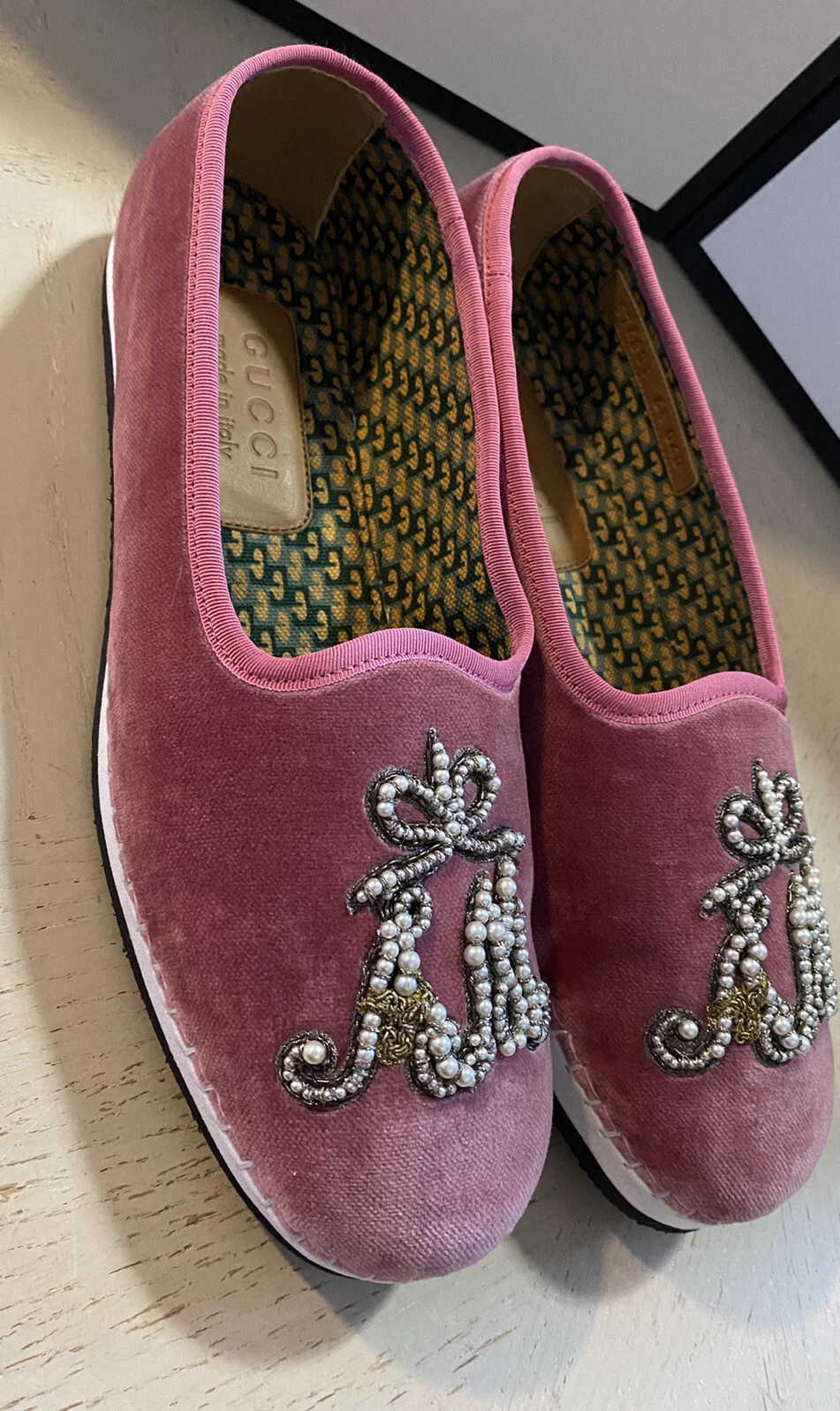 Chaussures mocassins homme Gucci velours rose 7,5 États Unis / 6,5 Royaume Uni Italie neufs dans leur boîte