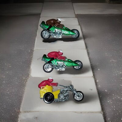 Yellow Hot Wheels Rrrumblers CHOPPIN' CHARIOT Red rider