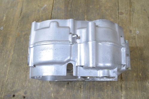 Honda CM90 Crankcase Set, Used Part in Good Condition - Picture 5 of 8
