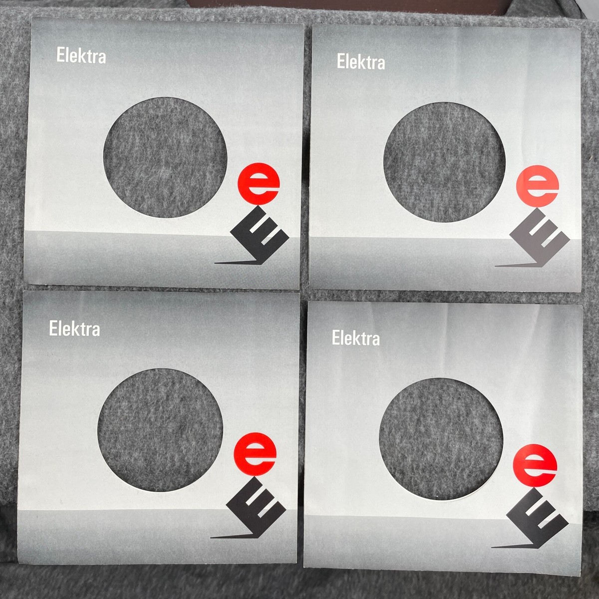 ELEKTRA Grey Vintage 45 RPM 7