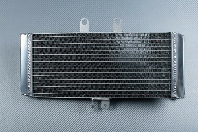Radiateur eau alu pour voyages et balades en Suzuki Bandit 650 S