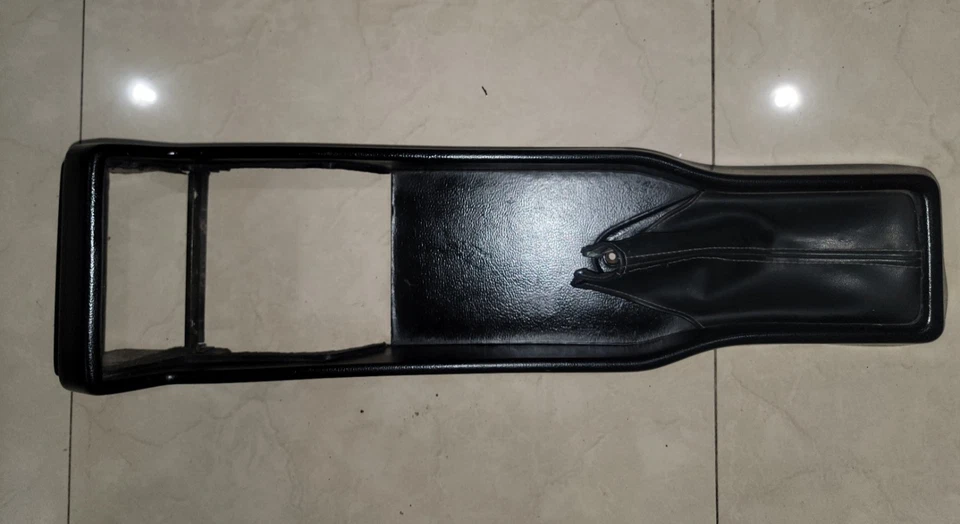 Consola central Alfa Romeo Spider freno de mano sección 86 a 94 (#1) Foto 3 de 4