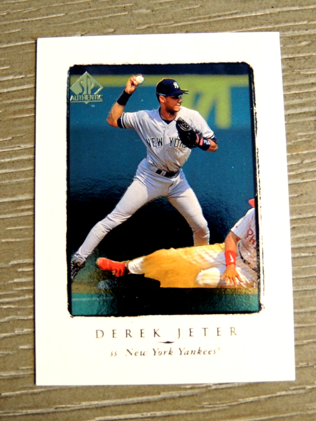 DEREK JETER  1998 UPPER DECK SP AUTHENTIC #145    N.Y. YANKEES