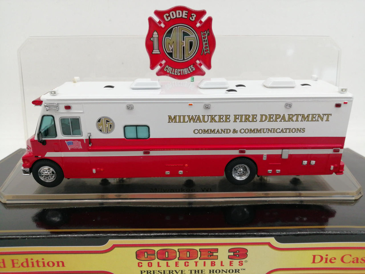 Code3 Collectibles 1/64 Milwaukee Fire Department Die-Cast Code3 Collectibles 1/64 Milwaukee Fire Department Die-Cast