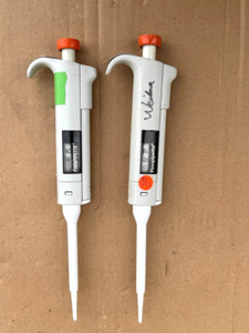 Lot of 2 Thermo Finnpipette  Single Channel Pipette Pipet, 2-20uL