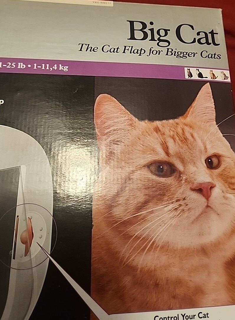 PetSafe BIG Cat Pet Door 4 Way Security Lock 1 to 25 lbs Universal Cat