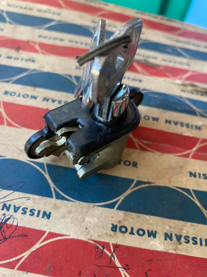 DATSUN Bluebird 510 Glove Box Lock Genuine Parts NOS JAPAN ((Very Rare