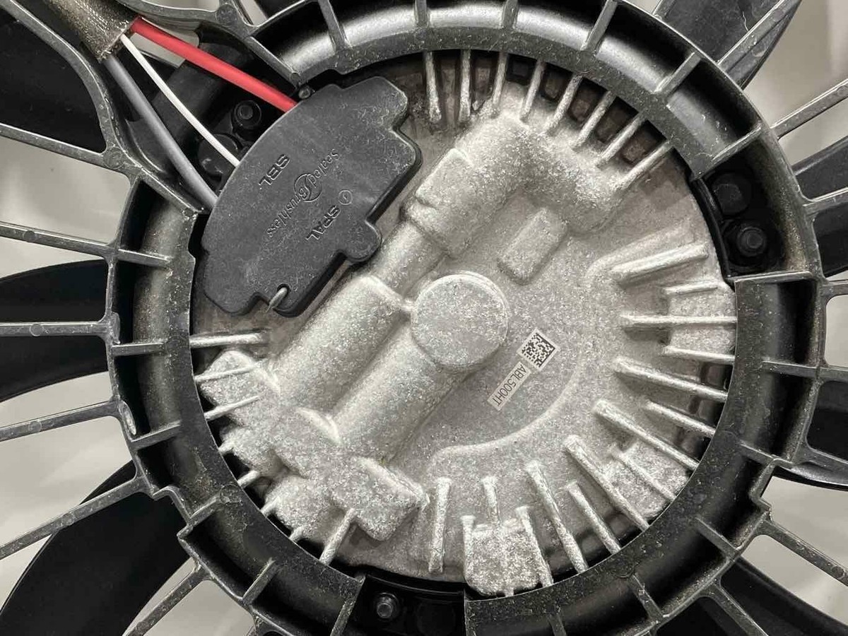 2019 CADILLAC XT5 ELECTRIC RADIATOR COOLING FAN MOTOR ASSEMBLY OEM  