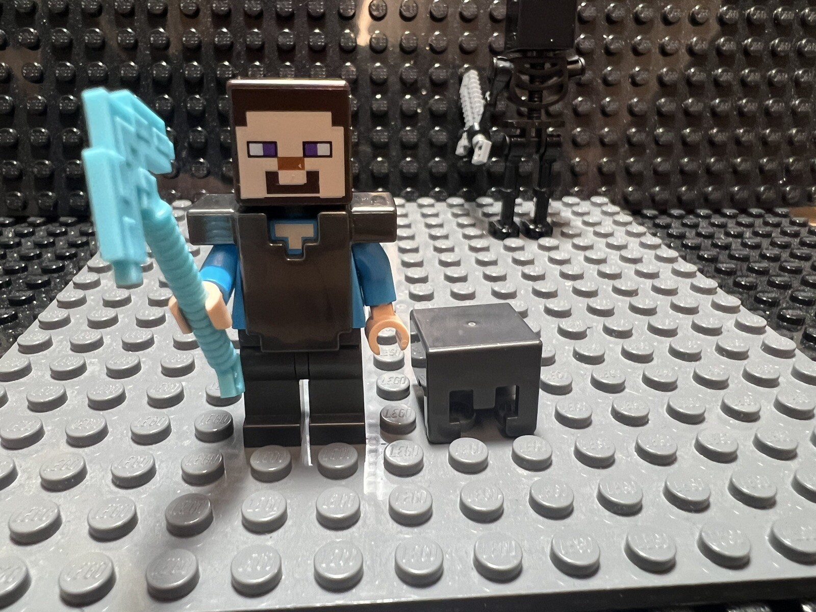 Picture 3 of 4