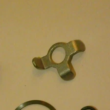 87-06 Harley Davidson Big Twin INNER PRIMARY LOCK TAB 33318-85