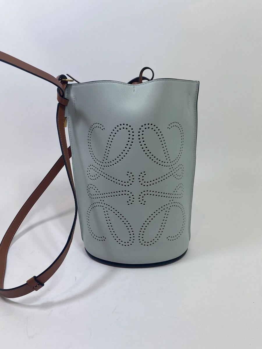 gate anagram bucket handle bag