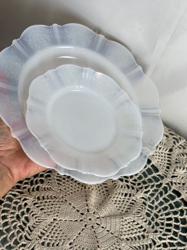American Sweetheart Monax White Depression Glass Plate 2pc Macbeth Evans Co. - Picture 2 of 14