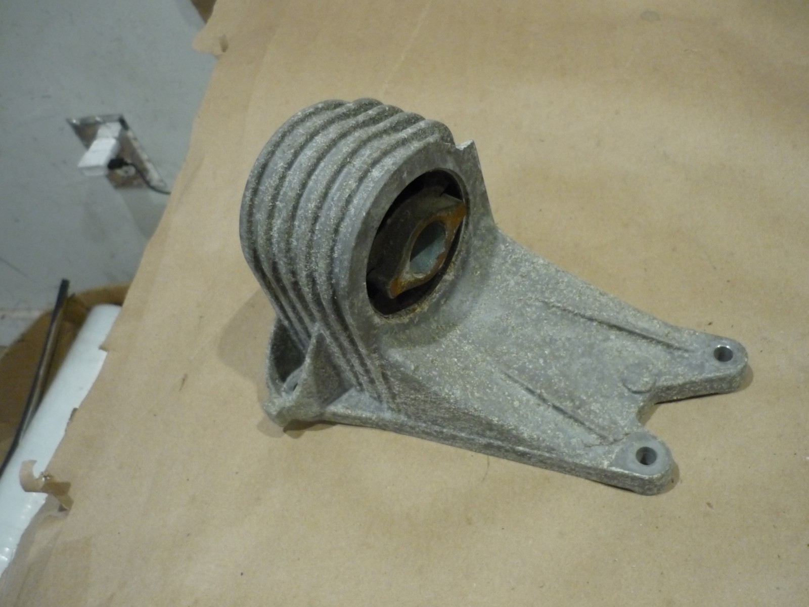 Ferrari California -  RH Rear Gearbox Support Bracket -P/N 239755