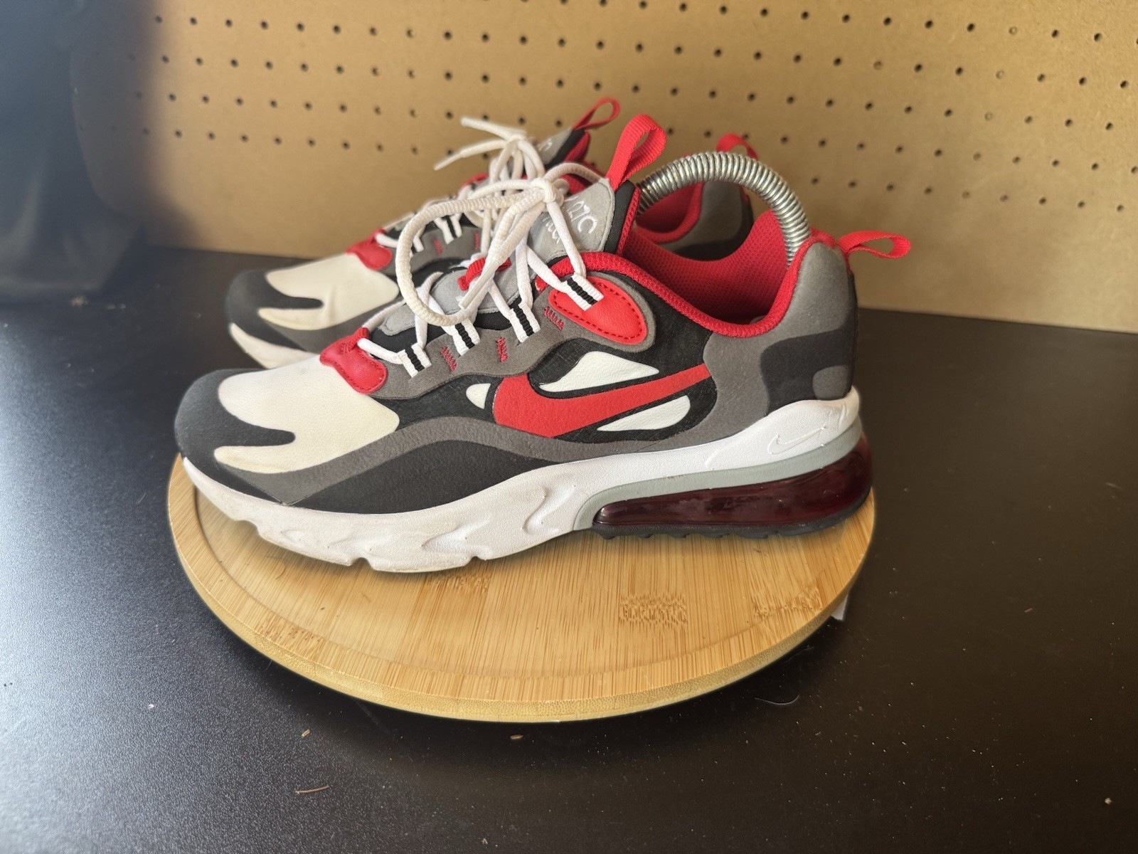 SAOLA Scarpe da corsa Nike Air Max 270 React ragazzo 5 anni BQ0103 011 bianco rosso sneakers usate in ottime condizioni