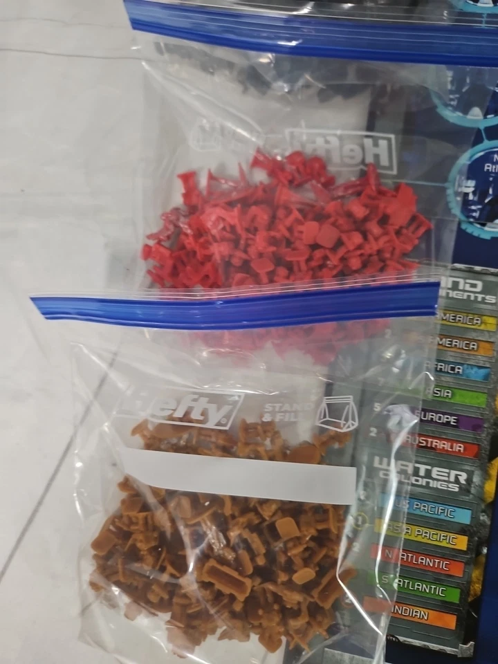 Risk 2210 AD Board Game 2007 - Avalon Hill Hasbro - Complete - Sci Fi Strategy - Image 4 of 4