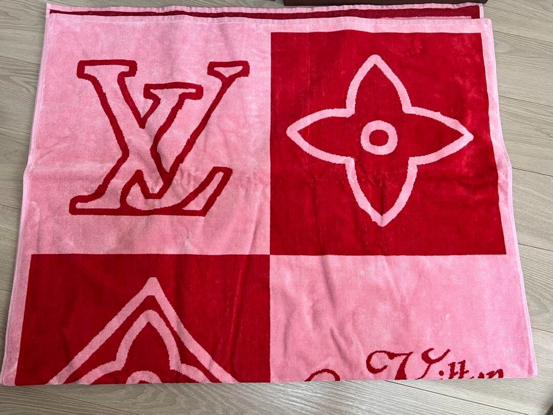 Unused Louis Vuitton Large Beach Towel Pink ✖️ red 94cm x 148cm