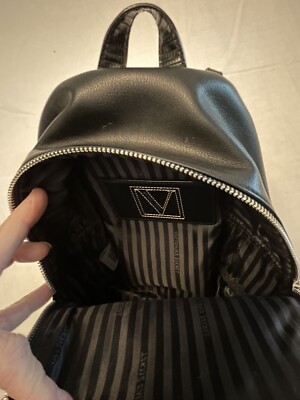 Victoria\'s Secret Exotic Mix Mini Backpack With Chain Element NWOT Victoria Secret Black Exotic Mix Mini Backpack Flower  main image 3