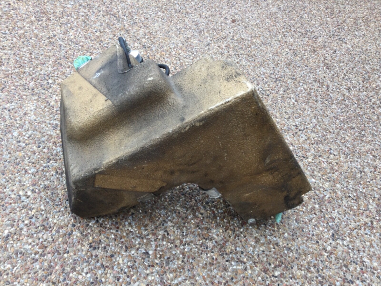 LAMBORGHINI GALLARDO COUPE OEM GENUINE RIGHT SIDE GAS TANK WITH FUEL PUMP & CA
